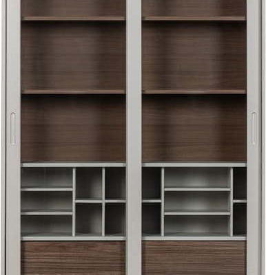 Světle šedá/přírodní vitrína z borovicového dřeva s posuvnými dveřmi 125x200 cm James – WOOOD
